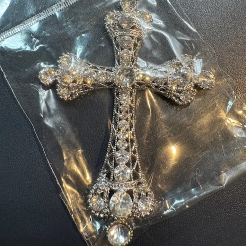 Rhinestone Filigree 4" Cross Pendant - Picture 3 of 6